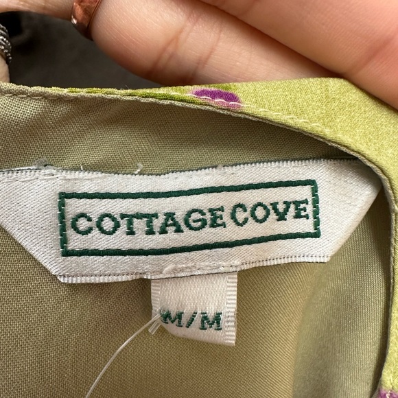 VINTAGE “COTTAGE COVE” FLORAL DRESS - Picture 3 of 3